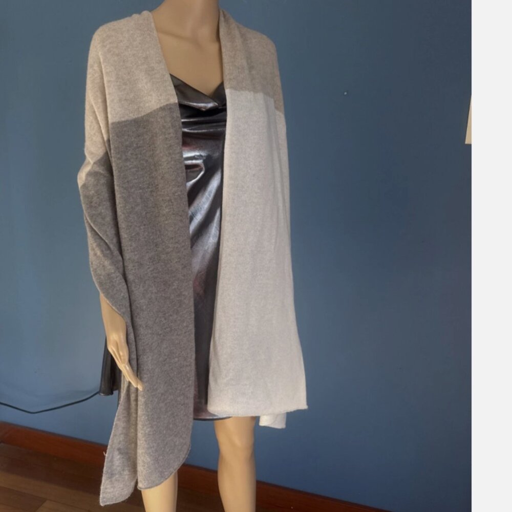 NWT TAHARI 100% 2-PLY Cashmere Scarf Tricolor 23.5” X 79” - Picture 2 of 7